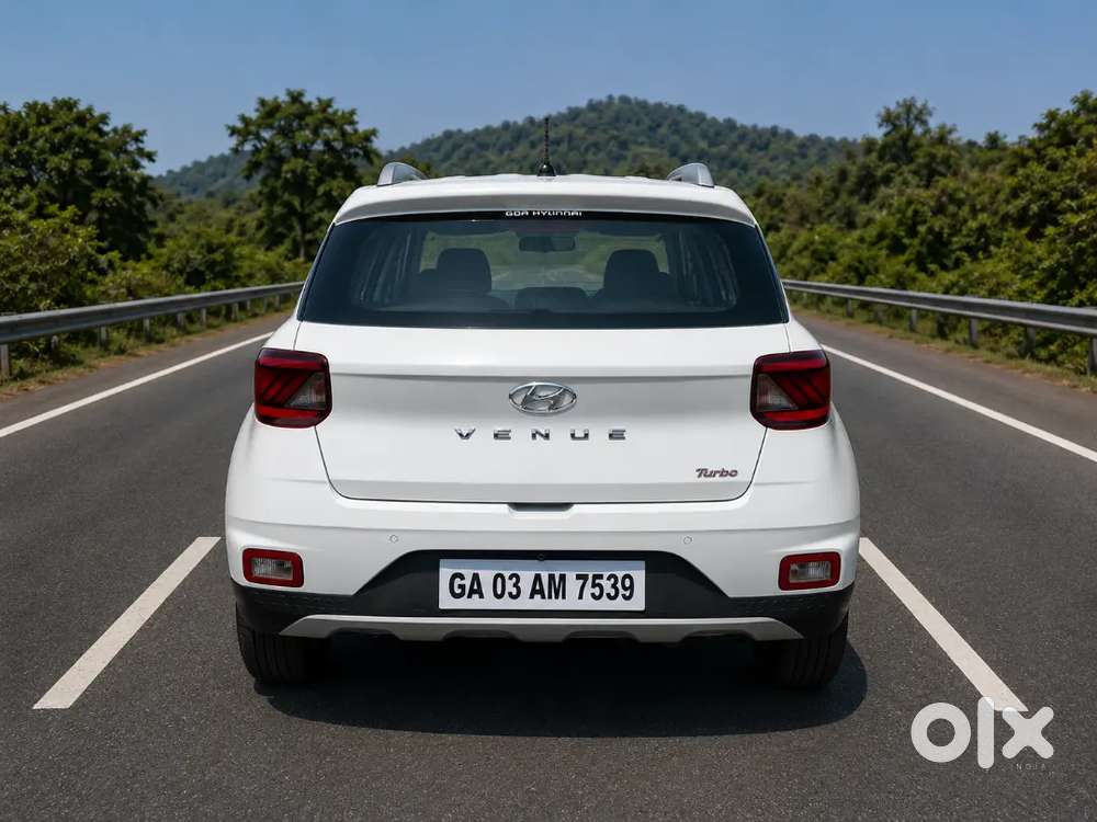 Hyundai Venue 2020 Petrol 83000 Km Driven