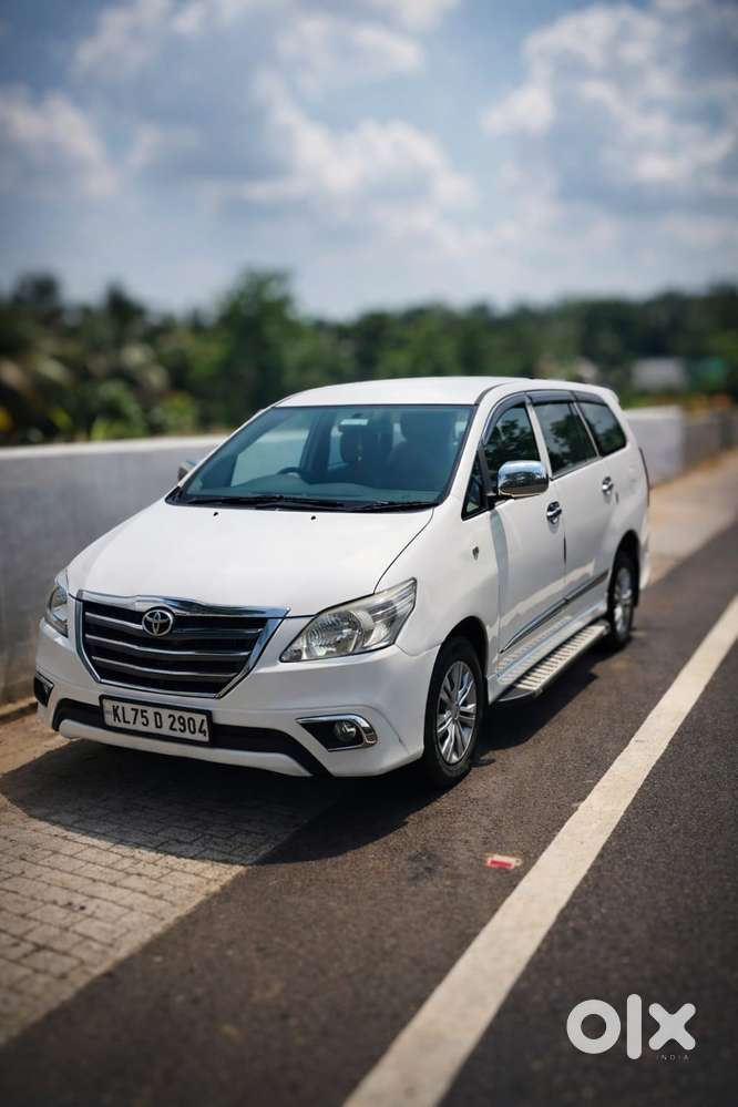 Toyota Innova 2.5 Gx 7 Str Bs-iii, 2015, Diesel