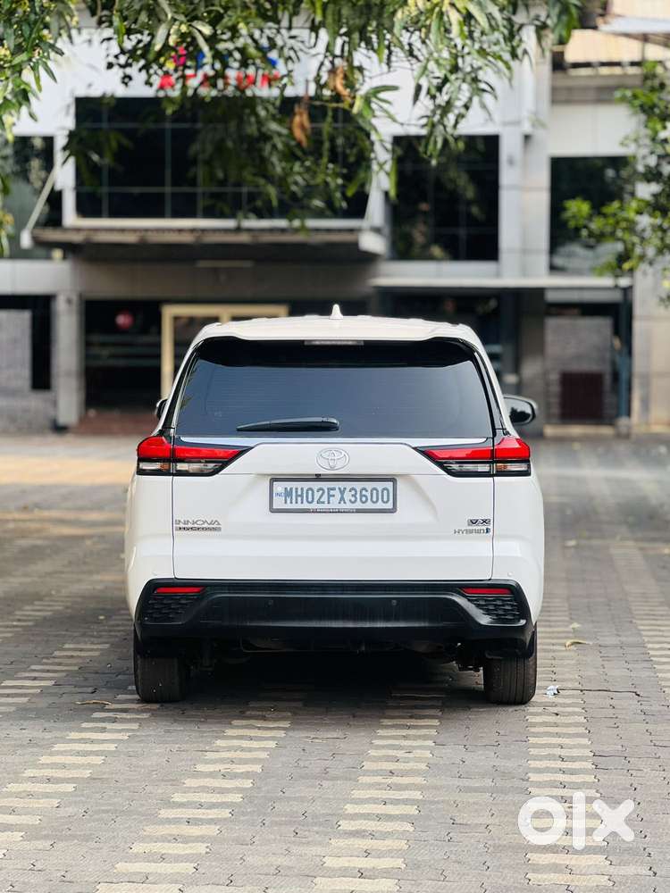 Toyota Innova Hycross 2.0 Vx Hybrid 7 Str, 2023, Petrol
