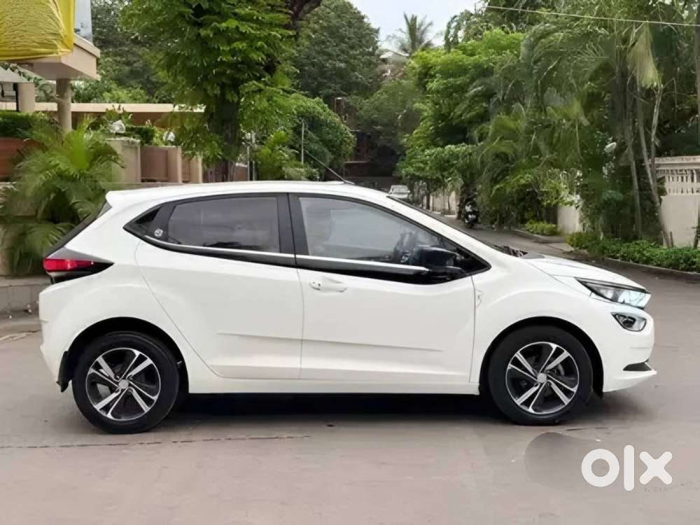 Tata Altroz 1.2 Xe, 2020, Petrol