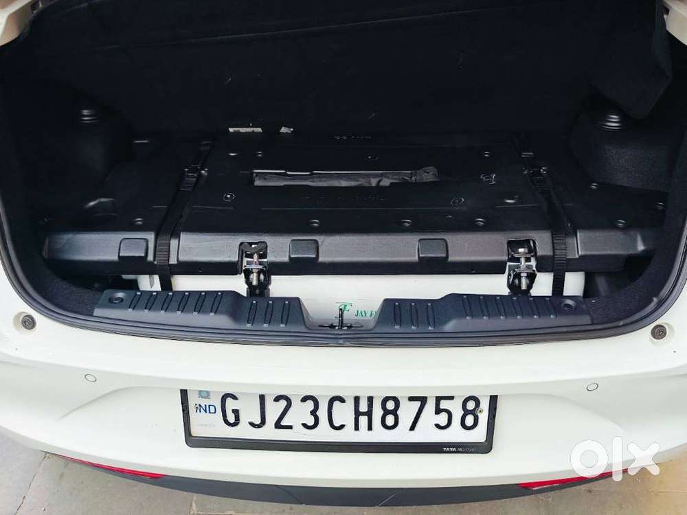 Tata Altroz Xm Plus (s) Icng, 2024, Cng & Hybrids
