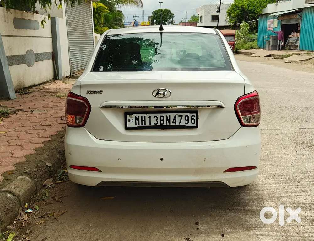Hyundai Xcent 2015