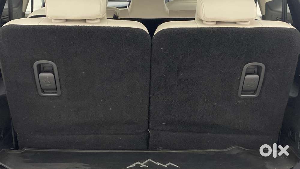 Mahindra Xuv700 2.0 Ax 7 Petrol At Str, 2021, Petrol