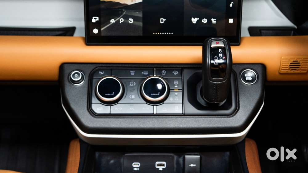 Land Rover Defender 3.0 L 130 Hse, 2025, Petrol