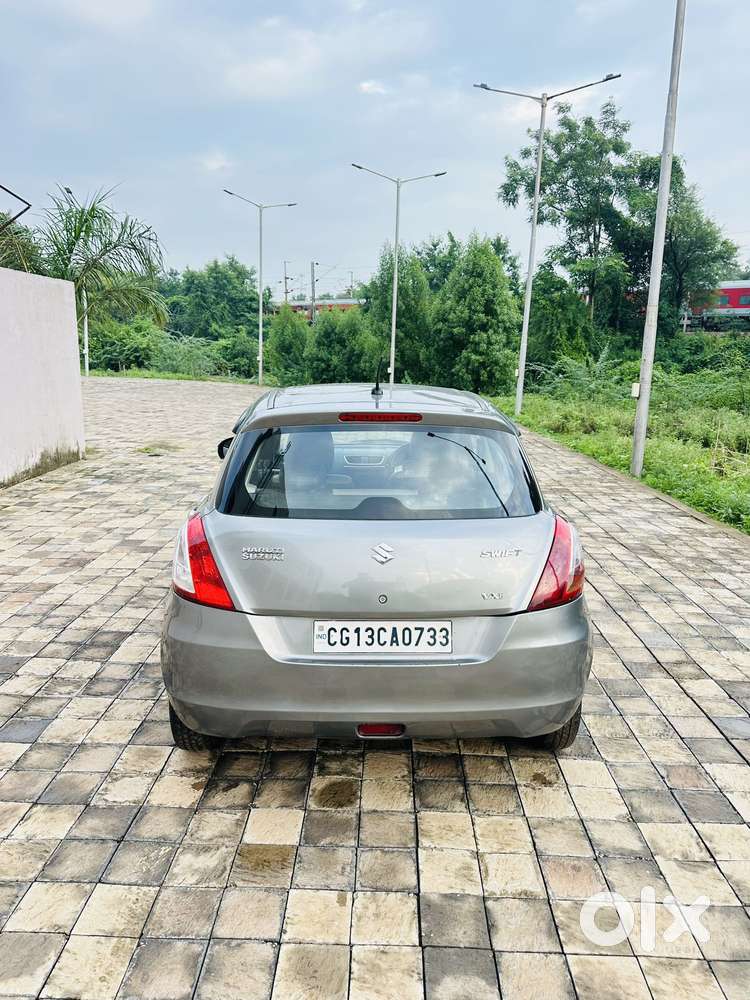 Maruti Suzuki Swift Vxi + Manual, 2012, Petrol