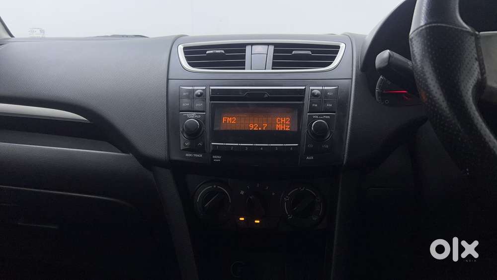 Maruti Suzuki Swift Vvt Vxi, 2016, Petrol