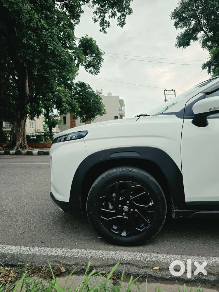 Maruti Suzuki Fronx Delta Plus 1.2 Ags, 2023, Petrol
