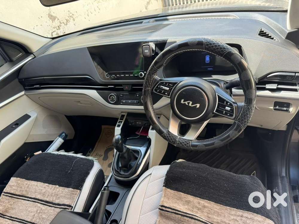 Kia Carens 2022 Diesel Well Maintained