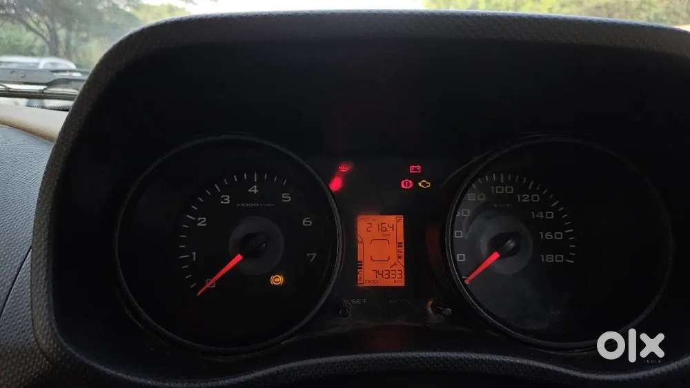 Mahindra Tuv 300 2016 T6+ Single Owner
