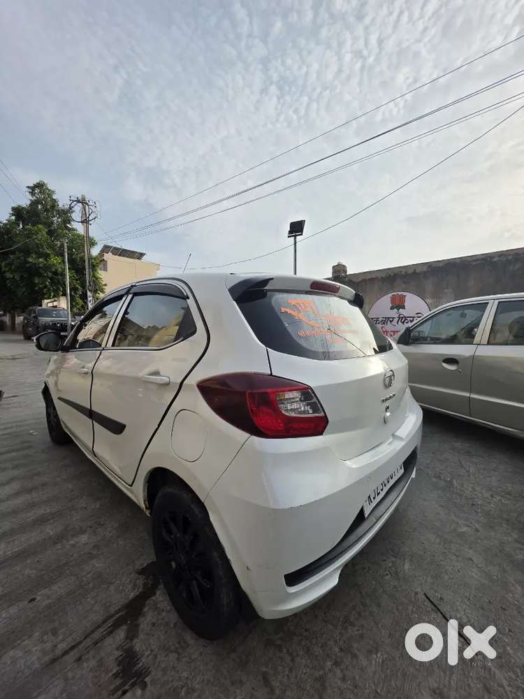 Tata Tiago Revotron 2021 Km Driven