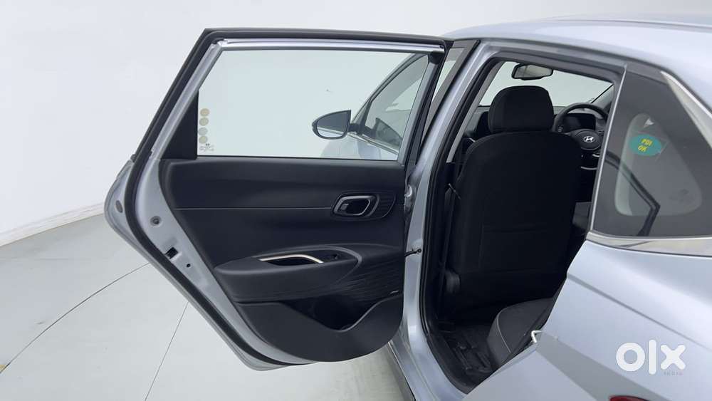 Hyundai New I20 1.2 Asta (o) Ivt, 2023, Petrol