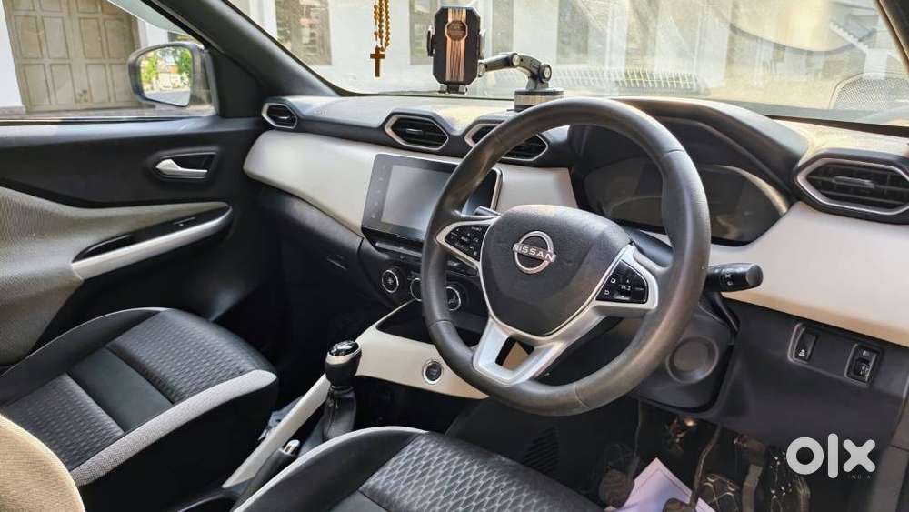 Nissan Magnite Xv Turbo, 2021, Petrol