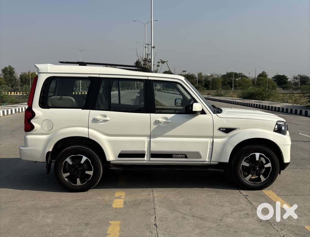 Mahindra Scorpio Classic 2.2 S 11 Mt 7 Str, 2023, Diesel