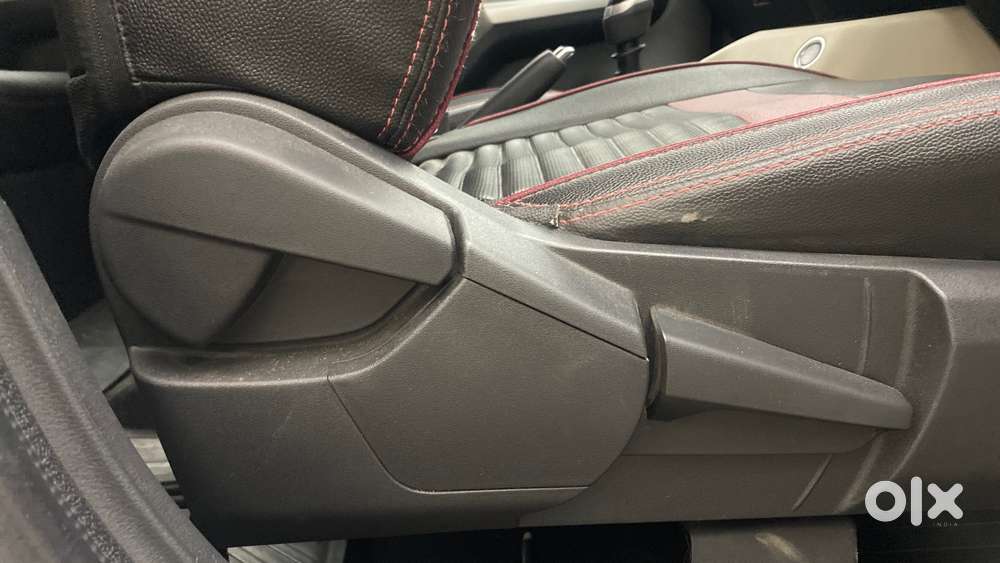Nissan Magnite 1.0 Xv, 2023, Petrol