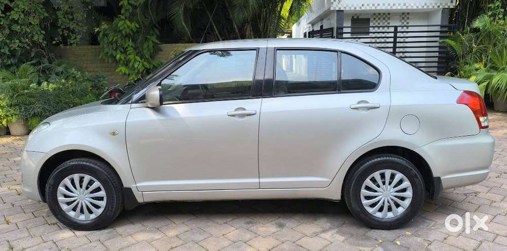 Maruti Suzuki Swift Dzire 1.2 Vxi Bsiv, 2011, Petrol