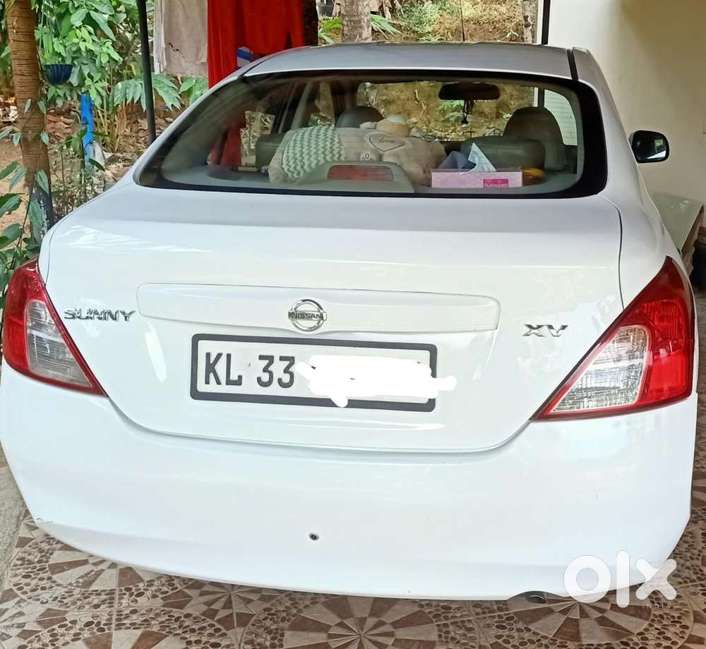 Nissan Sunny 2013 150000 Km Driven Front Glass Repalce