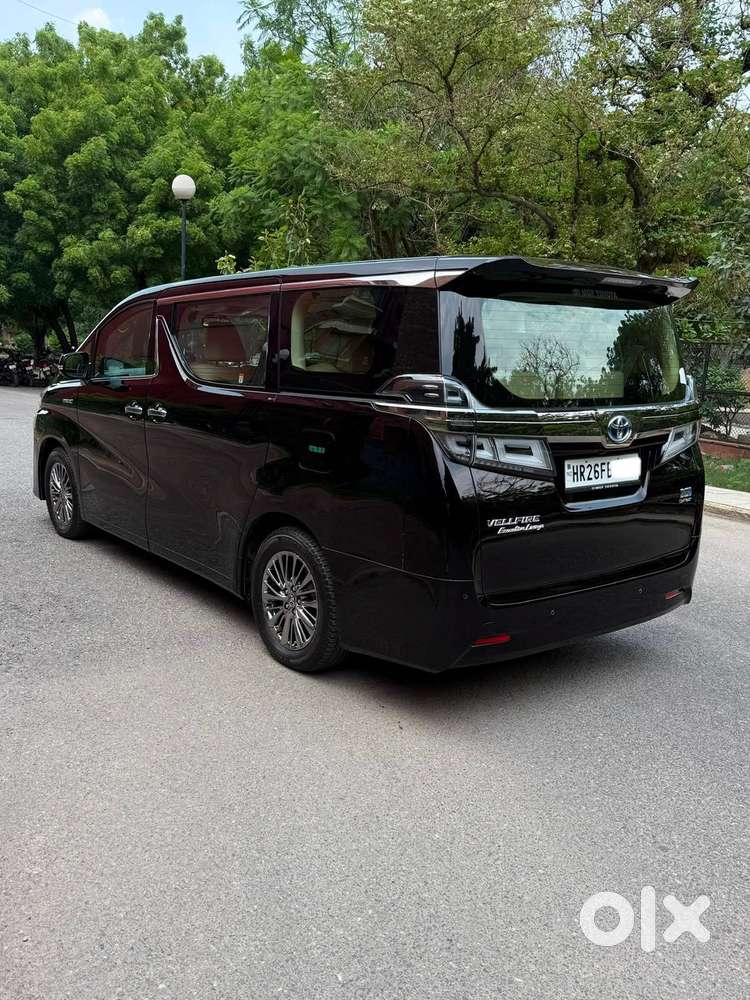 Toyota Vellfire Vip – Executive Lounge, 2023, Cng & Hybrids