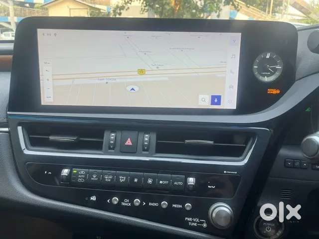 Lexus Es, 2023, Petrol