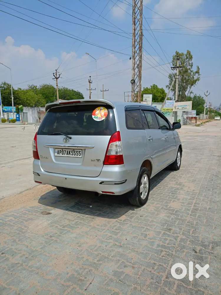 Toyota Innova 2.5 E 2007