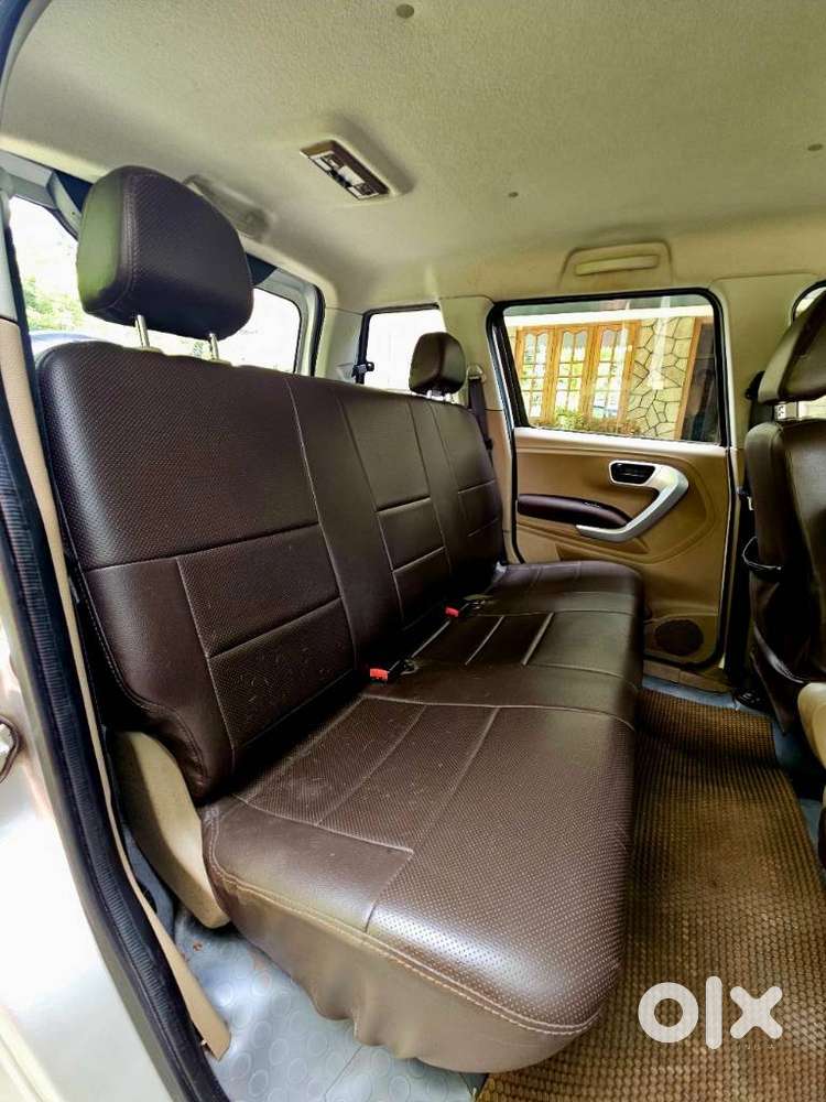 Mahindra Tuv 300 T8, 2015, Diesel