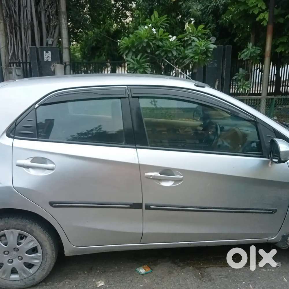 Honda Brio 2013 Car