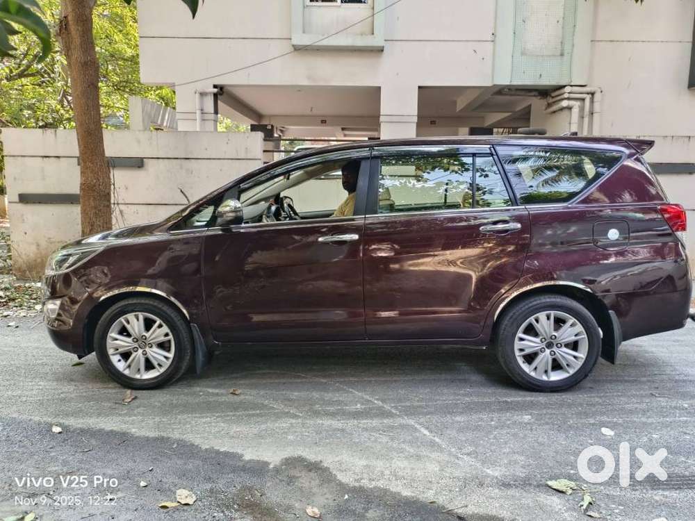 Toyota Innova Crysta 2.8z Automatic, 2019, Diesel