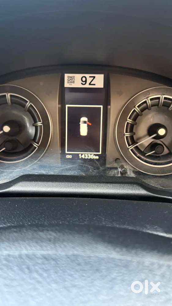 Toyota Innova Crysta 2.4v 2023