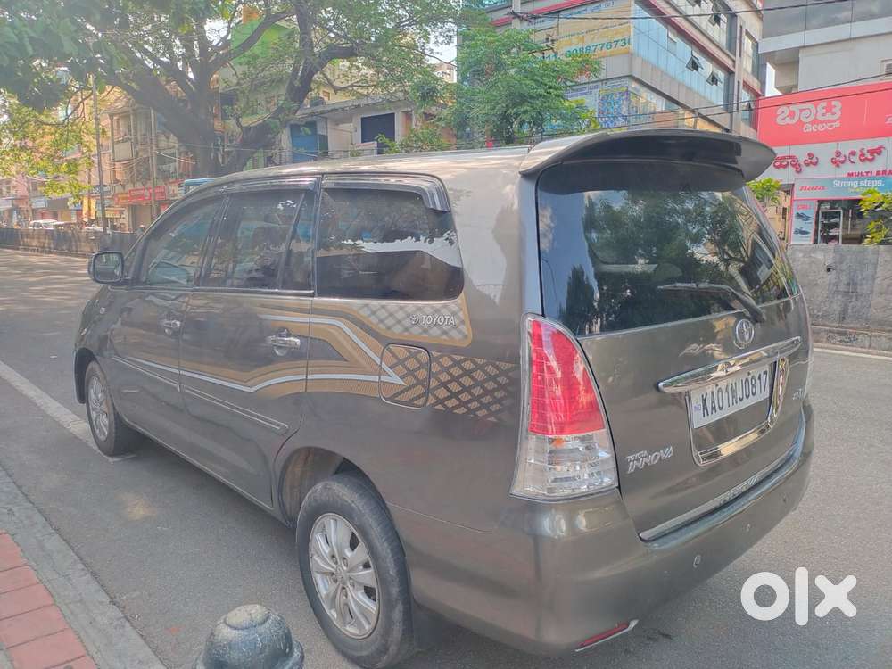Toyota Innova 2.5 Vx 8 Str Bs-iii, 2010, Diesel