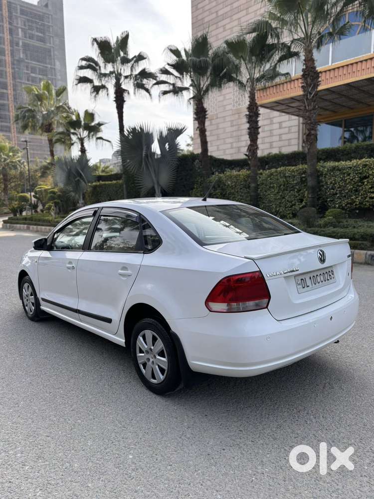 Volkswagen Vento 2010-2013 Petrol Trendline, 2011, Petrol