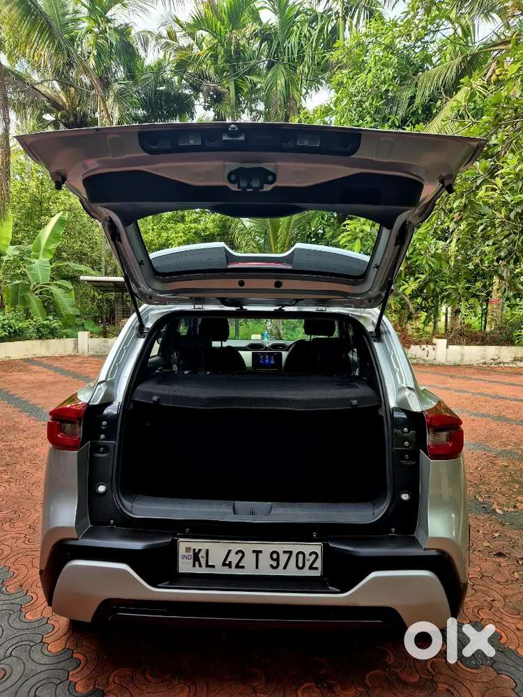 Nissan Magnite 2021 Petrol 28600 Km Driven