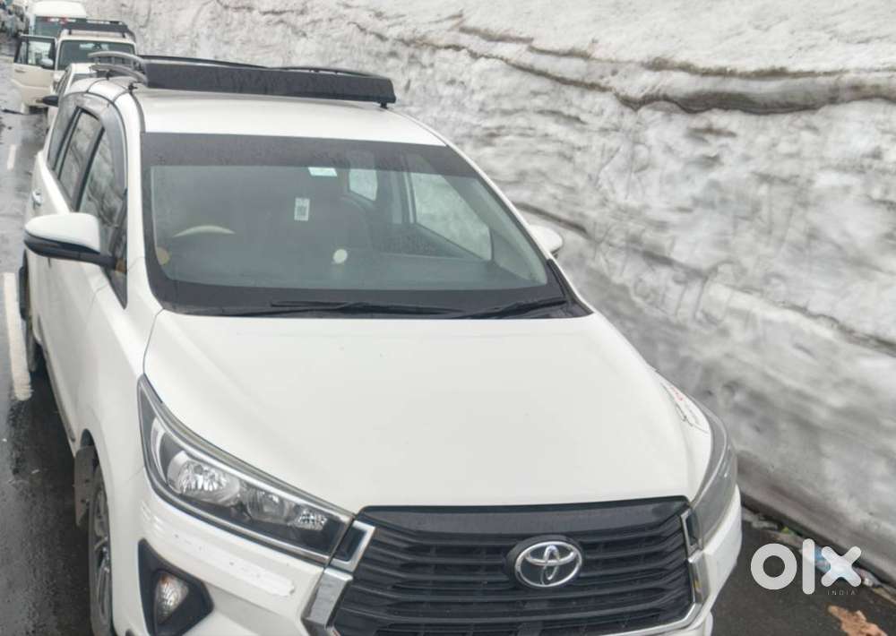 Taxi Parmit  Bs 6 Innova Crysta
