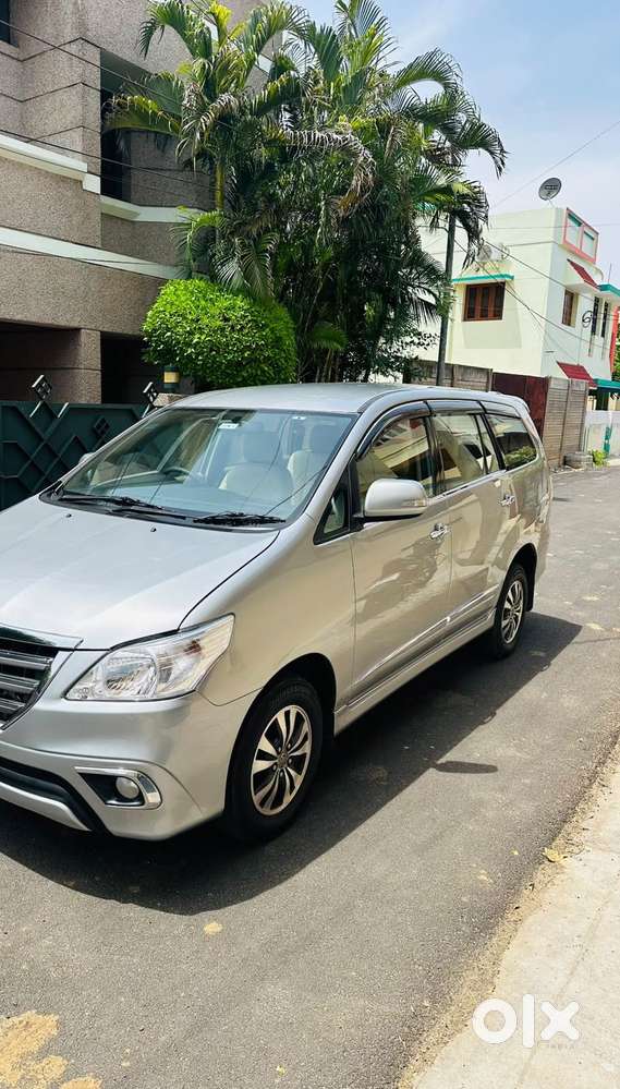 Toyota Innova 2.5 Vx 7 Seater Bs Iv, 2015, Diesel