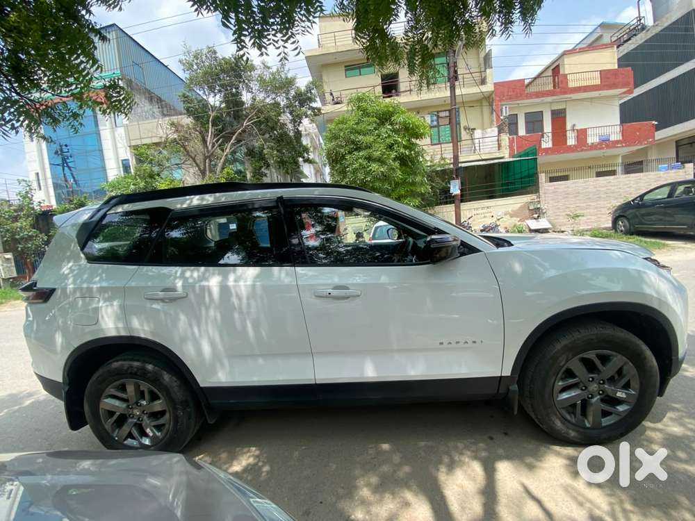 Tata Safari Pure Plus At, 2025, Diesel