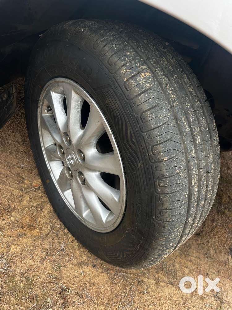 Toyota Innova 2.0 Vx 8 Seater Bs Iv, 2014, Diesel
