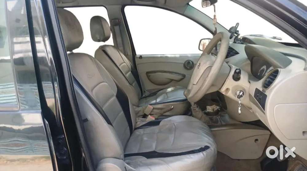 Mahindra Quanto 1.5 C4 2013 (7 Seater)