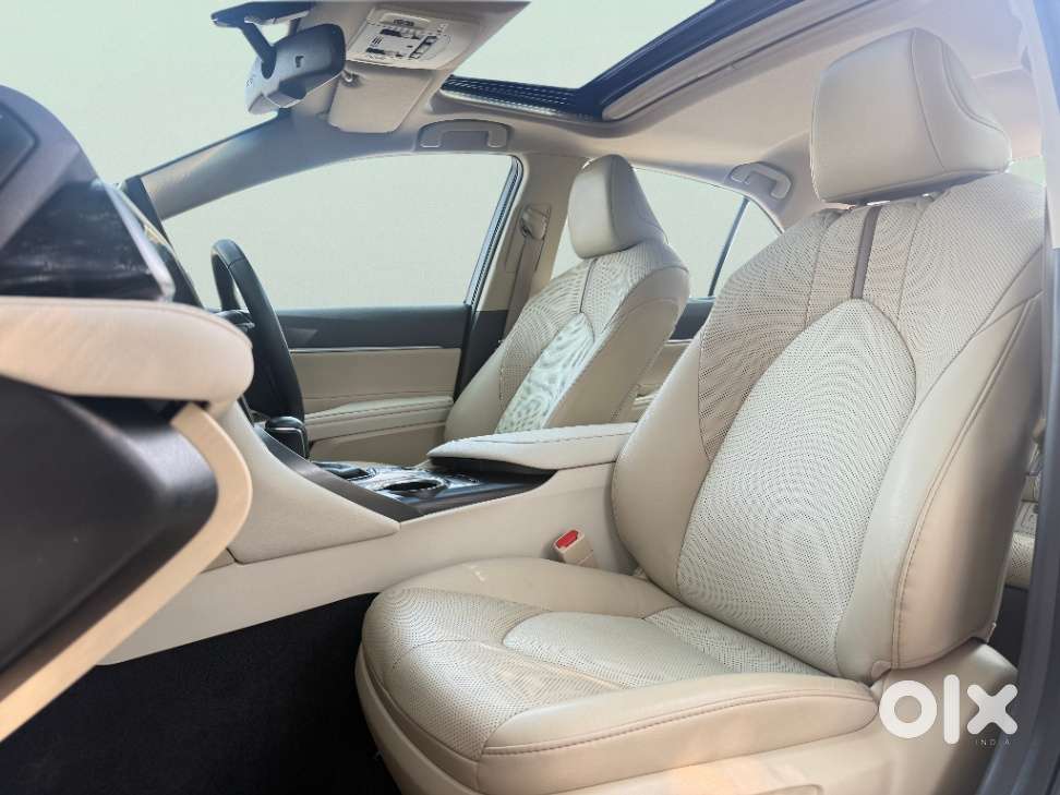 Toyota Camry [2019-ongoing] 2.5 Hybrid, 2024, Petrol