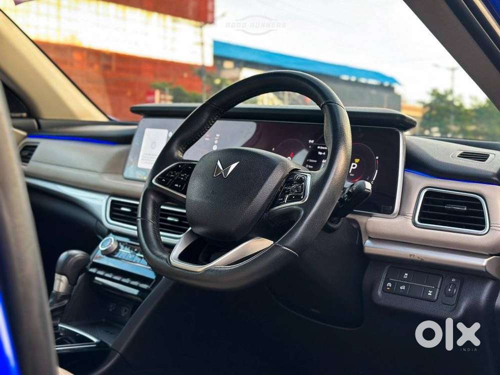 Mahindra Xuv700 Ax7 Awd, 2023, Diesel