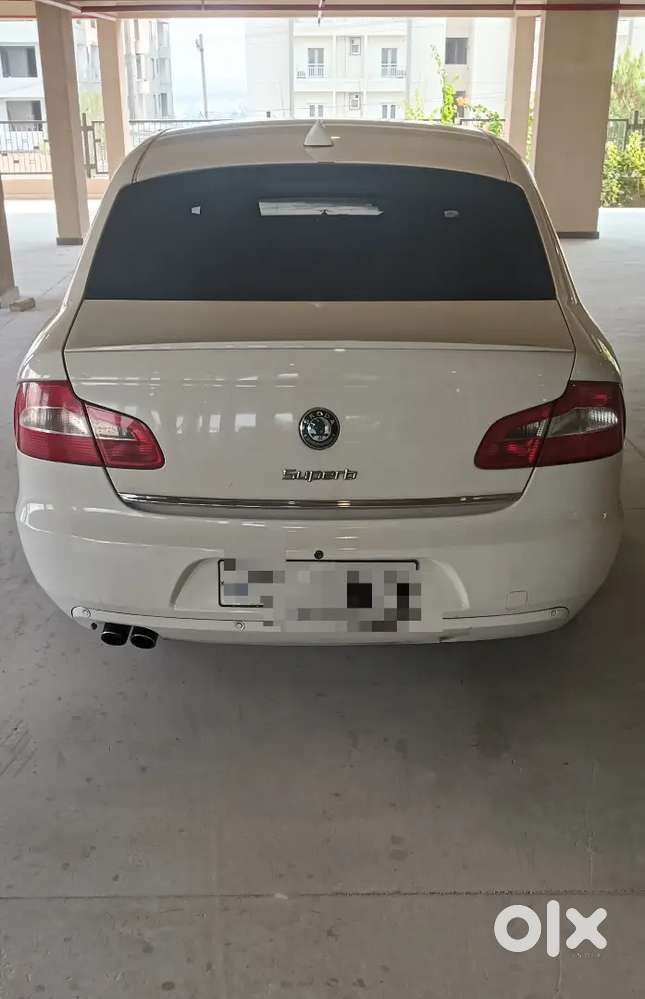 Skoda Superb Elegance 2012