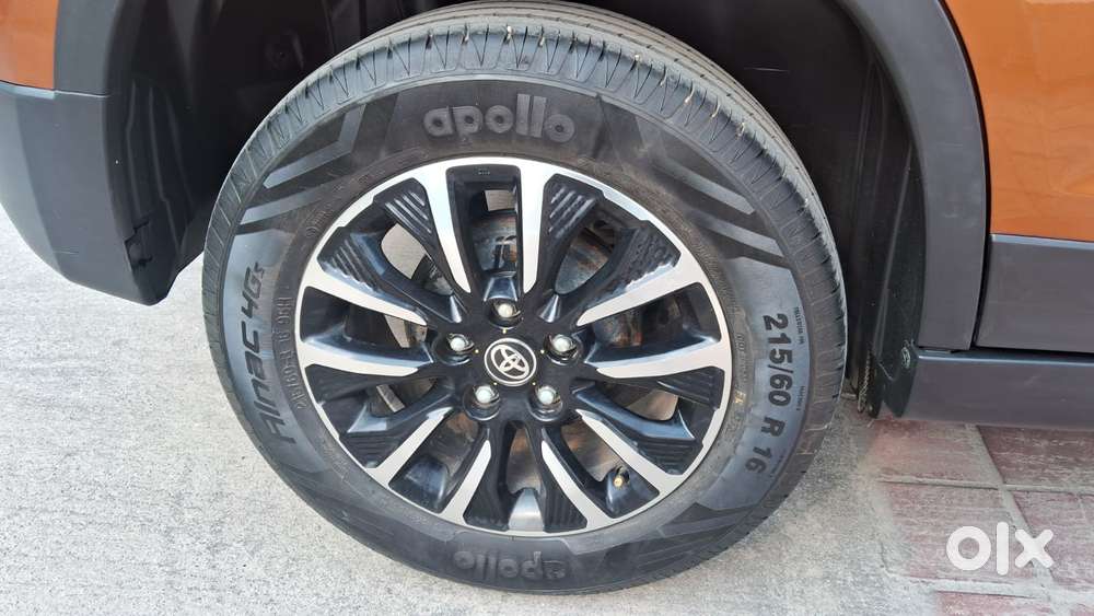 Toyota Urban Cruiser 1.5 Premium Grade Dual Tone At, 2020, Petrol