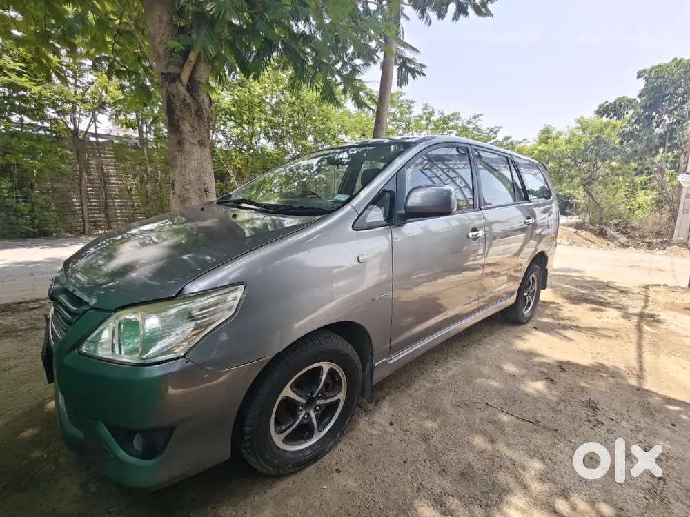 Toyota Innova 2012 Diesel Well Maintained
