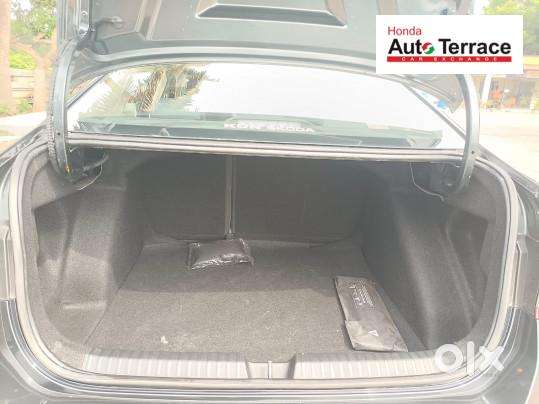 Skoda Slavia 1.0 Tsi Style, 2024, Petrol