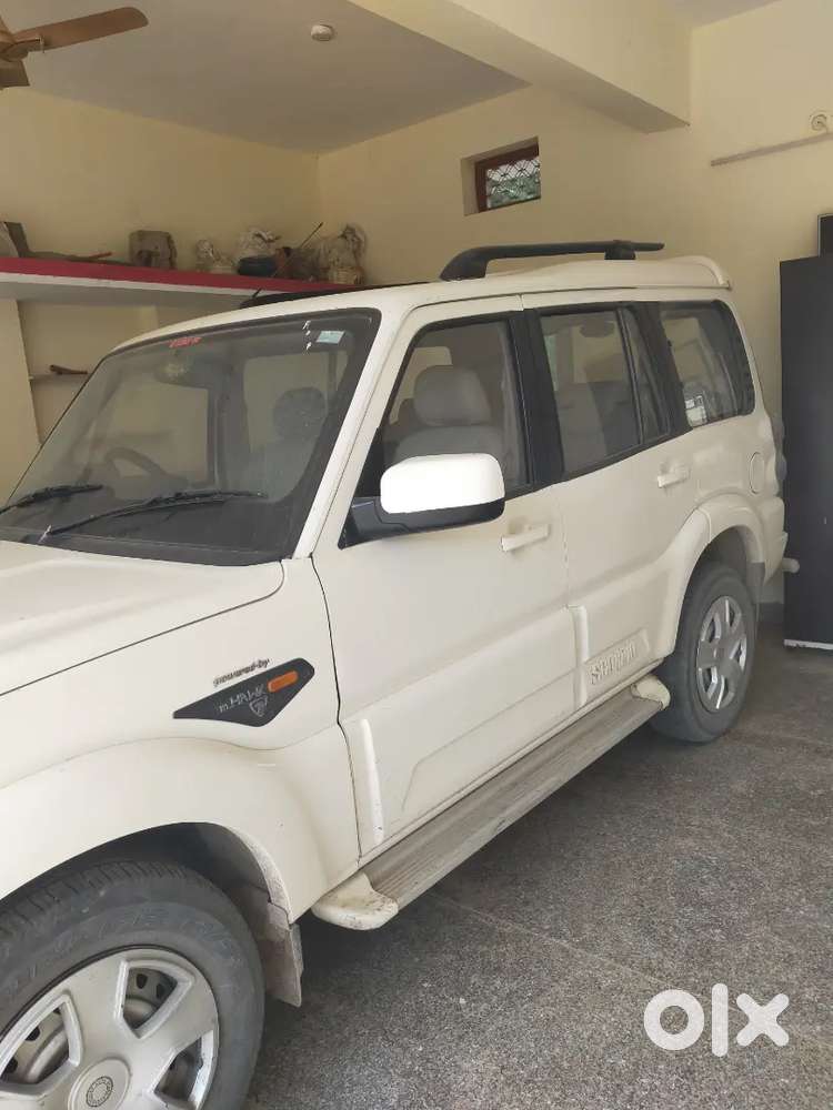 Mahindra Scorpio 2015 Diesel 100000 Km Driven