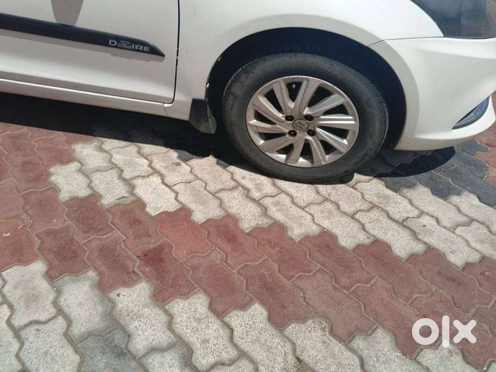 Maruti Suzuki Swift Dzire Zdi + Amt, 2016, Diesel