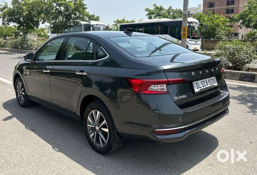 Skoda Slavia 1.0 Tsi Style At, 2023, Petrol
