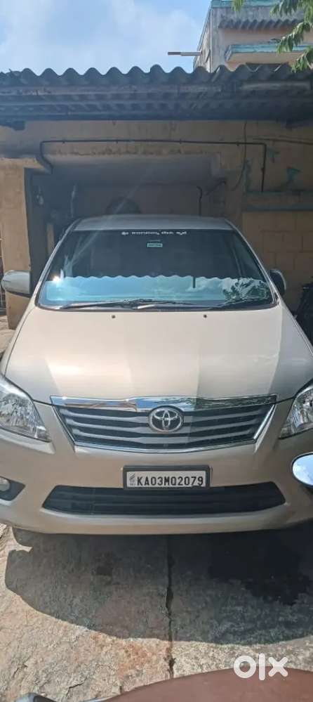Toyota Innova Vx 2012