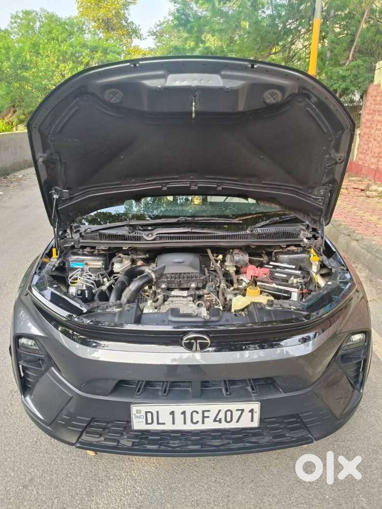 Tata Nexon Smart Plus1.2 Revotron Petrol 5 Mt, 2025, Cng & Hybrids