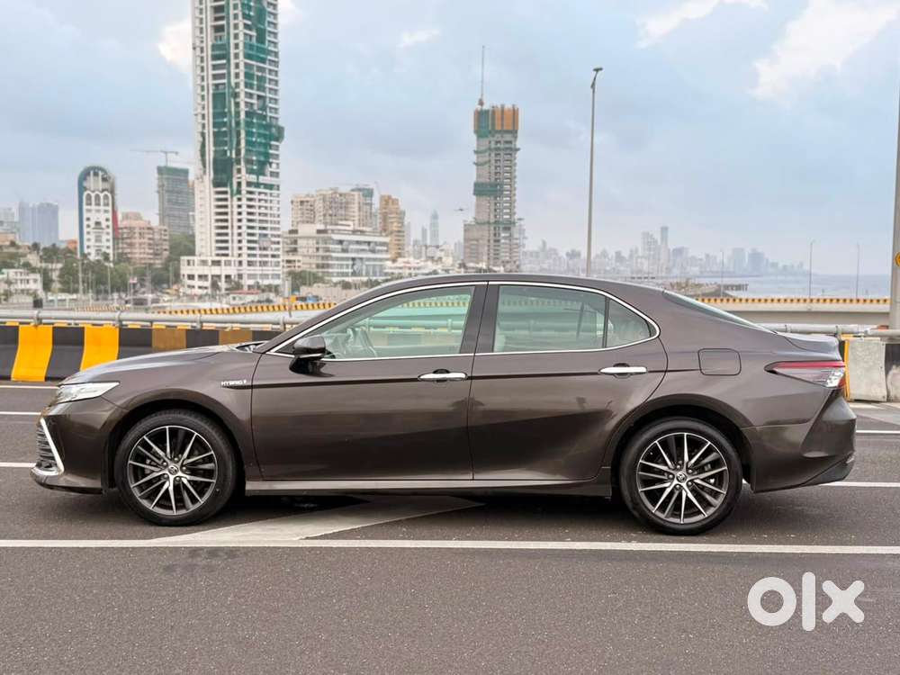 Toyota Camry 2.5 Hybrid, 2022, Petrol
