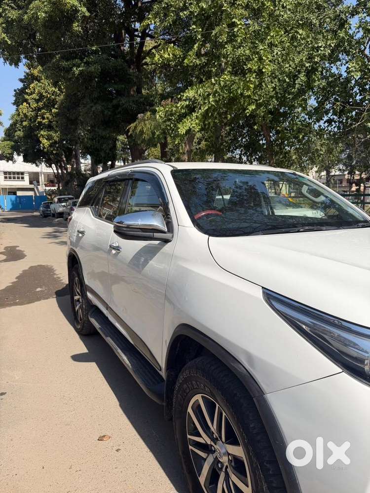 Toyota Fortuner 2018 Diesel 150000 Km Driven