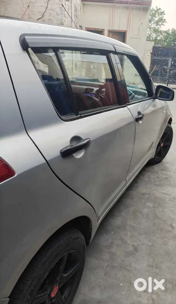 Swift Maruti Suzuki Vxi Petrol 2005