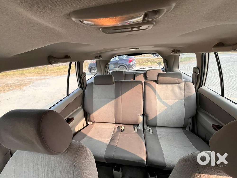 Toyota Innova 2.5v  Army Officer Owned L Original Condition